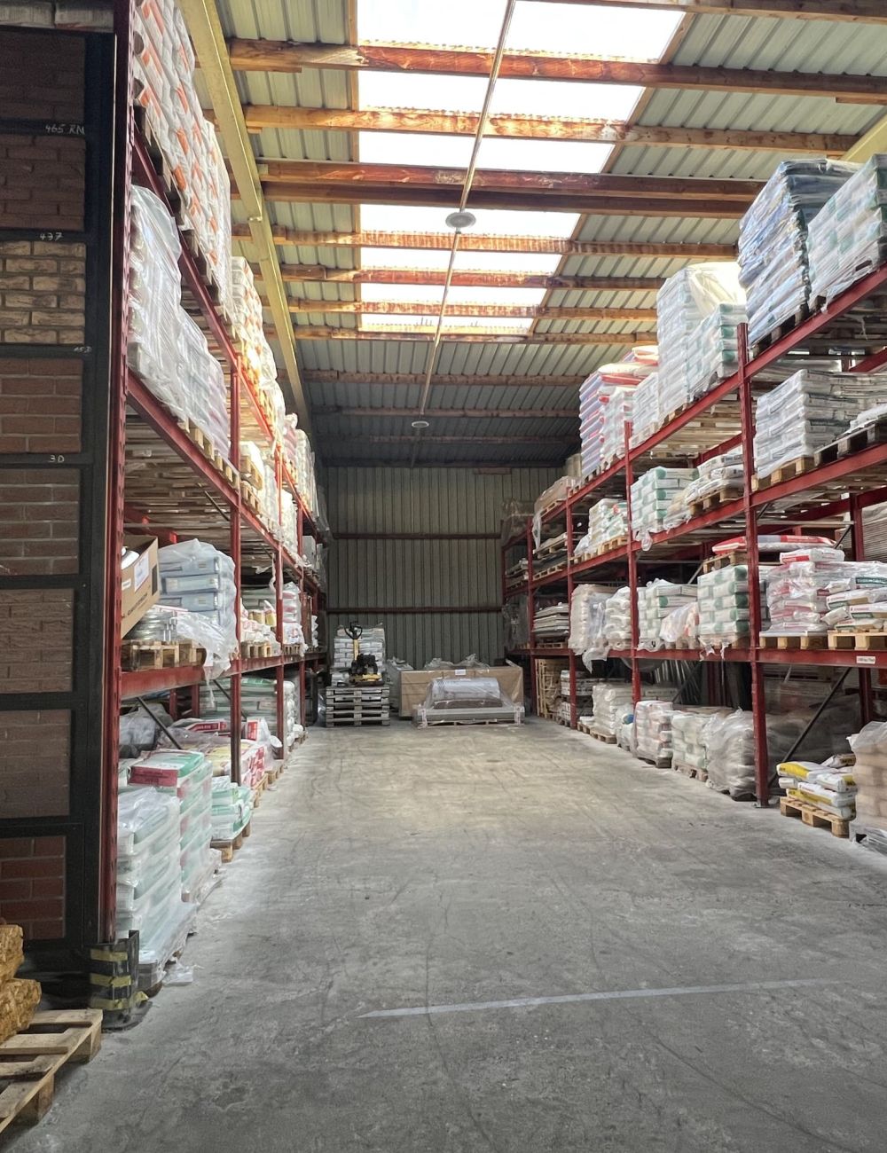 Baumarkt-Baustoffhandel